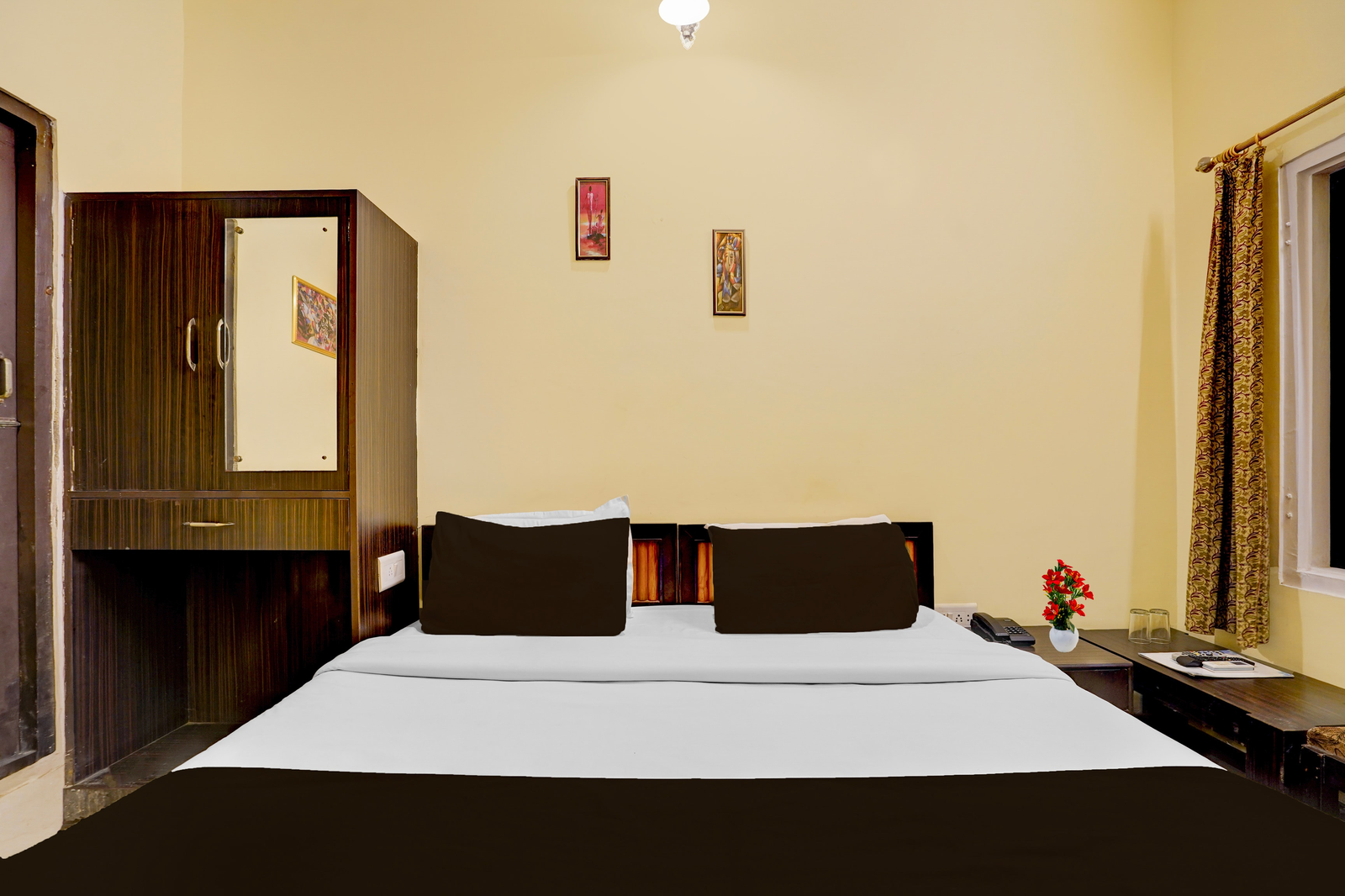 collection o rajiv gandhi museum ranthambore formerly hotel haveli