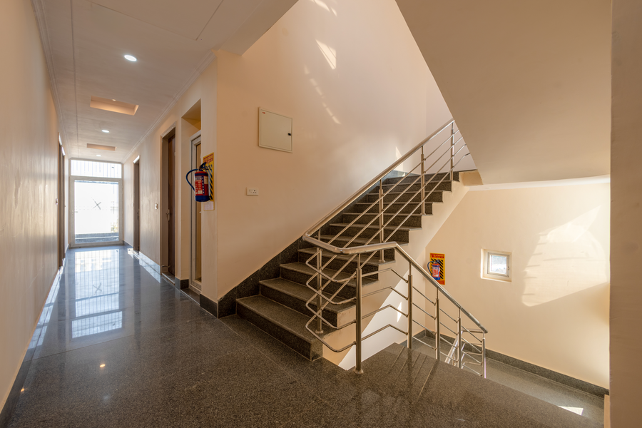 hotel park tree i sec 63a i noida
