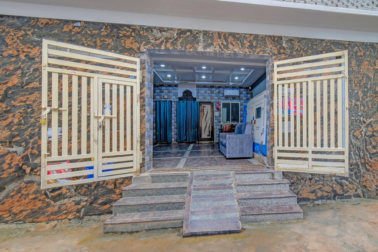 super collection o white field road hyderabad formerly ayaan signature suites