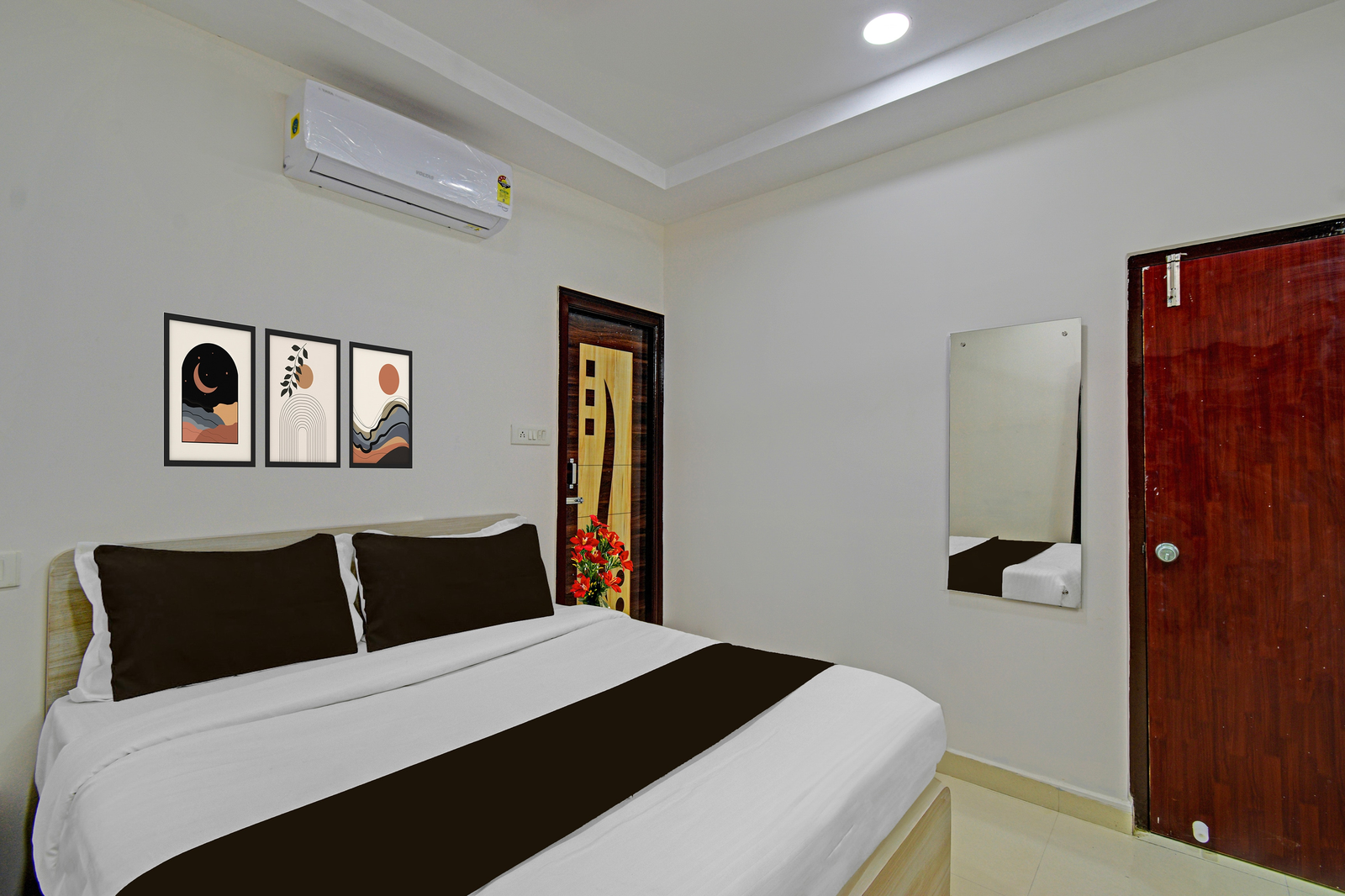 super collection o white field road hyderabad formerly ayaan signature suites