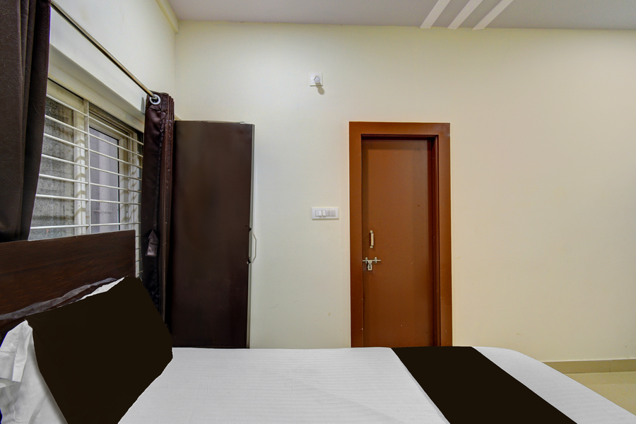 hotel o priyadarshini park formerly everest inn