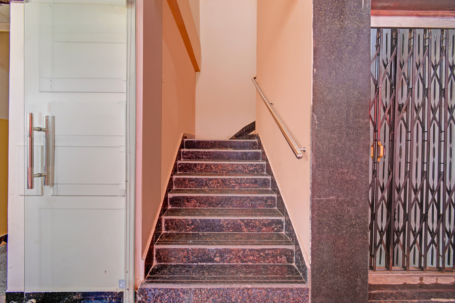 hotel o priyadarshini park formerly everest inn