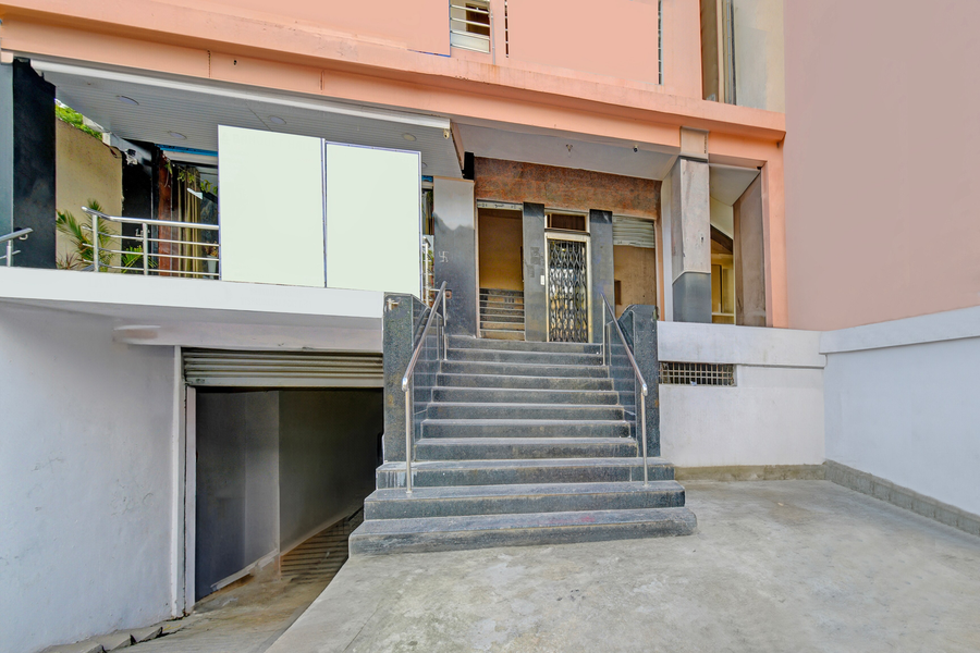 Hotel O Priyadarshini Park Formerly Everest Inn,,3 star