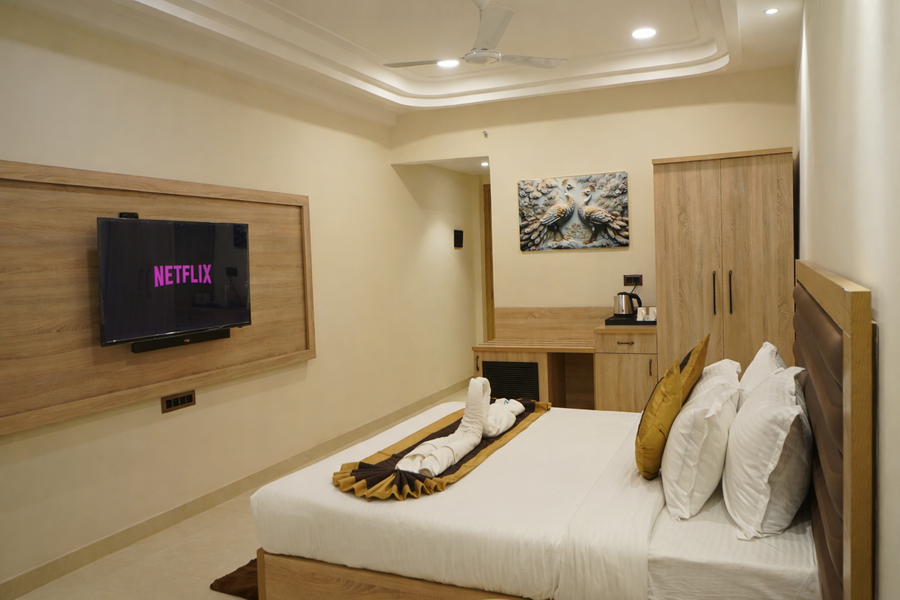 cozzet royale kanpur