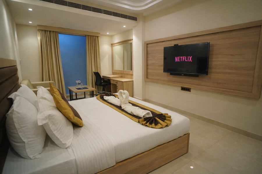 cozzet royale kanpur
