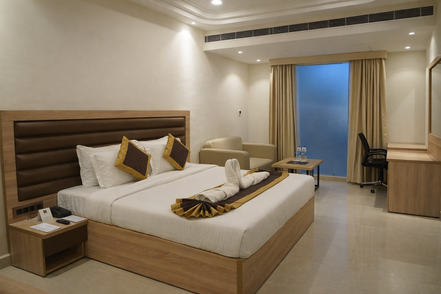 cozzet royale kanpur
