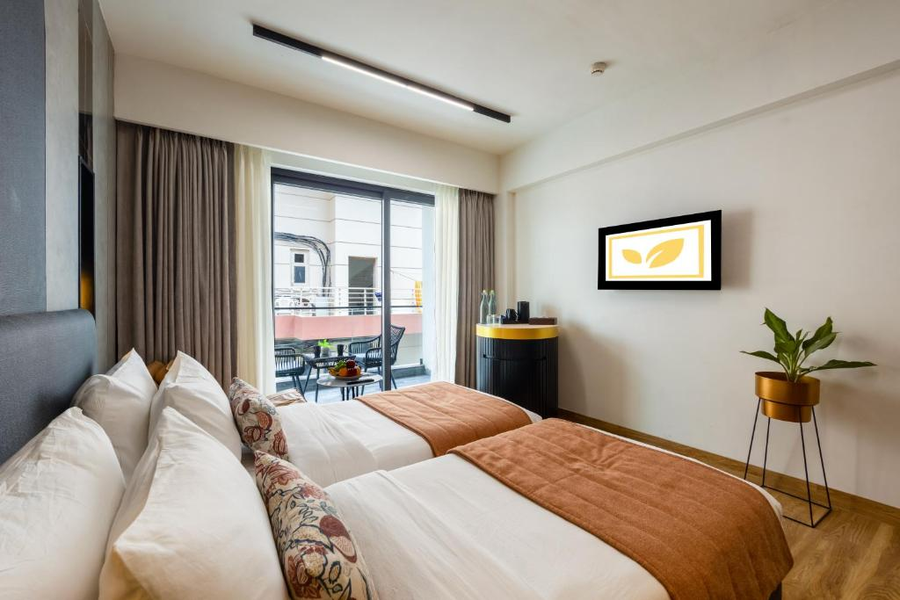 hotel limon sector 45