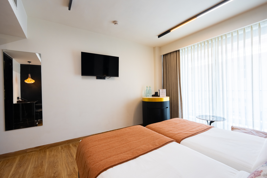 hotel limon sector 45