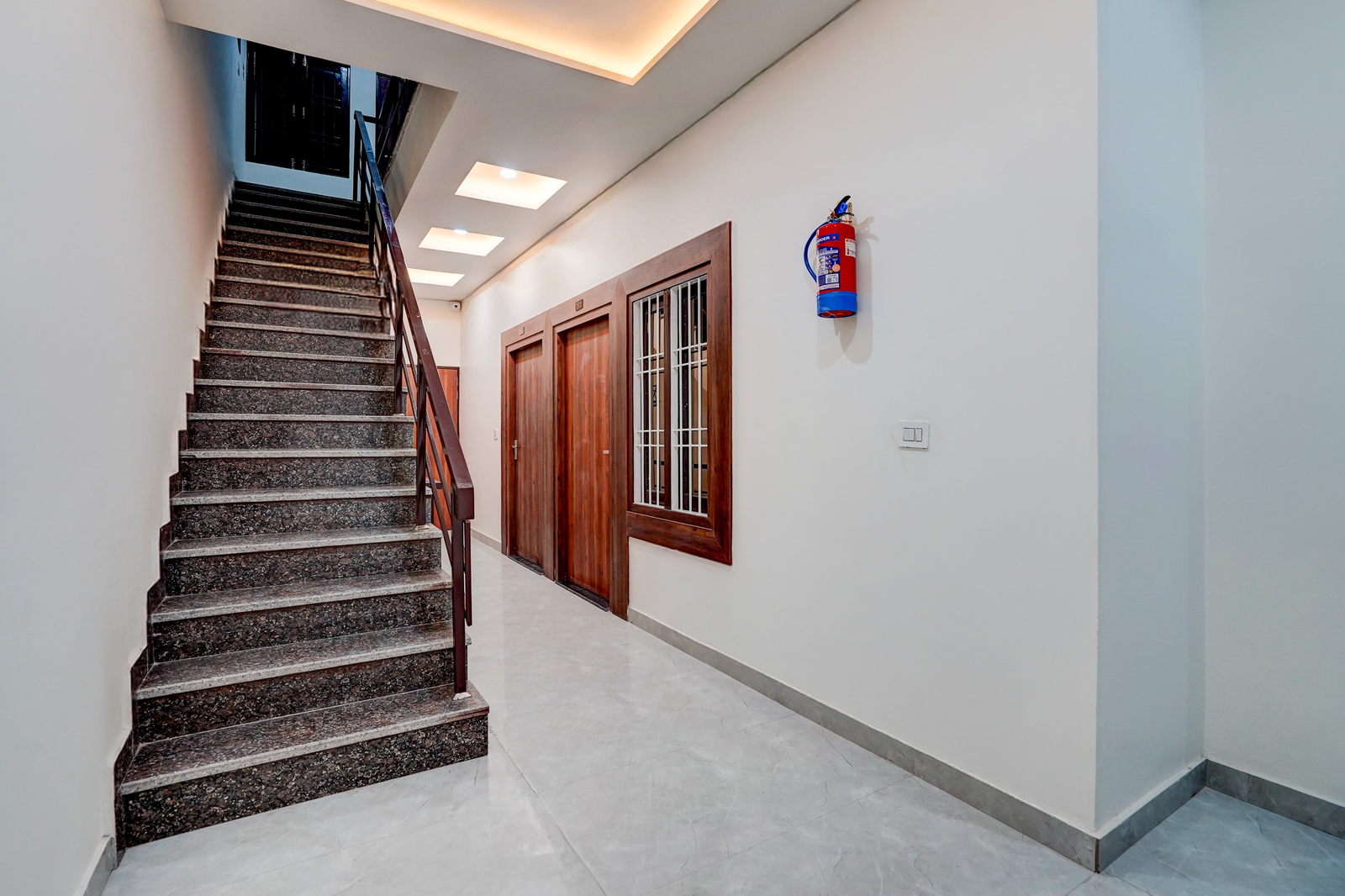 Hotel O Civil Lines Bareilly Formerly Neelam Inn,,3 star