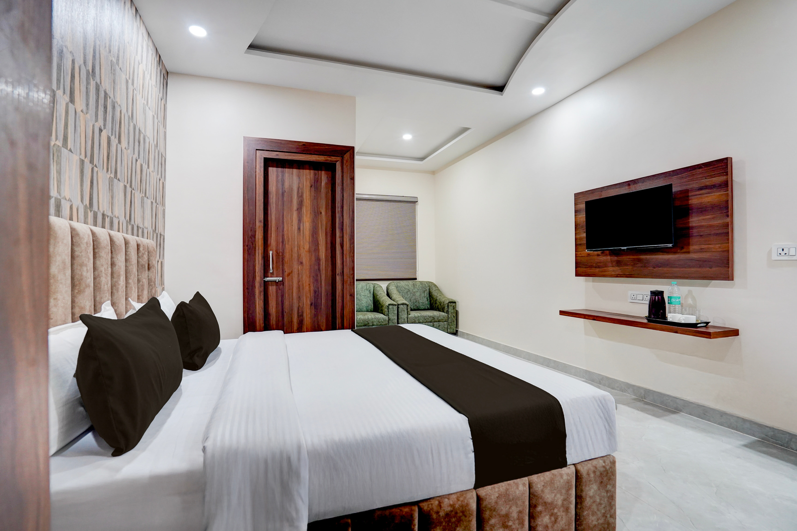 hotel o civil lines bareilly formerly neelam inn