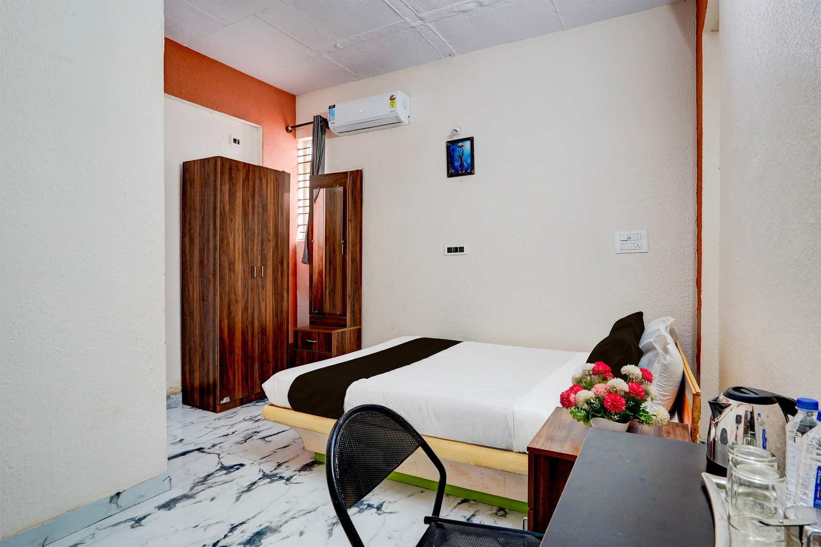 super hotel o madavara metro station formerly aps heritage