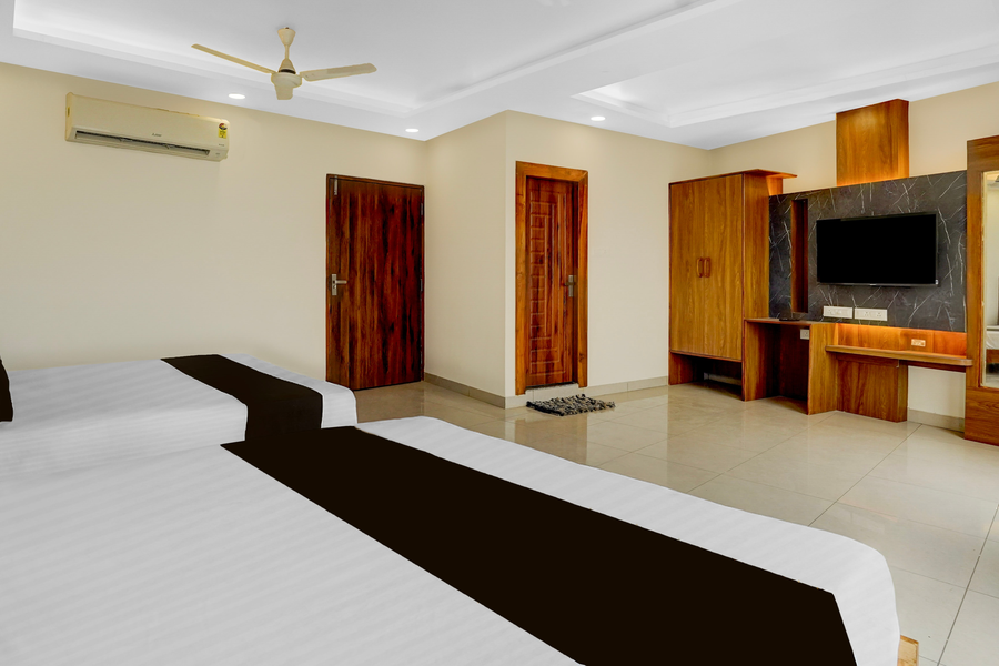 super townhouse varanasi city station formerly s kumar inn
