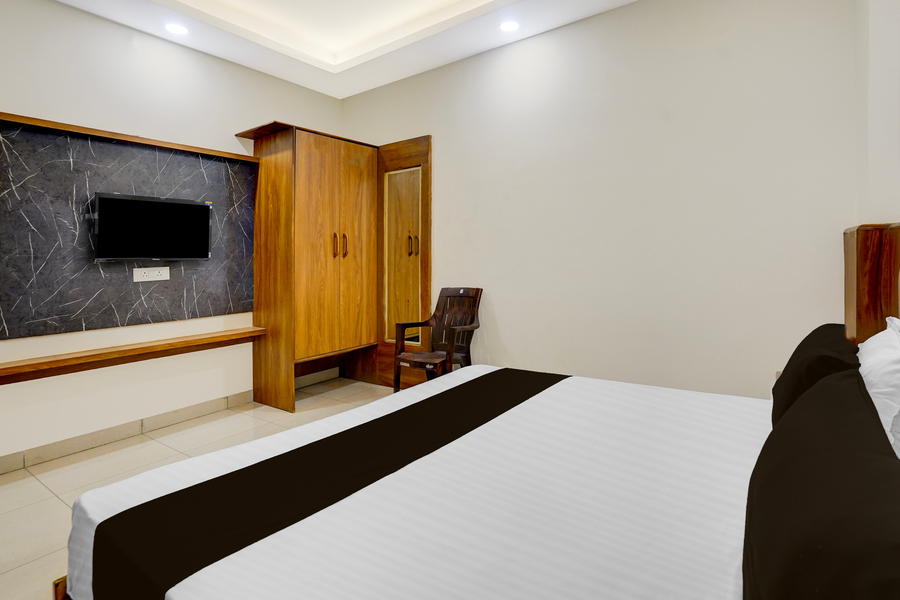 super townhouse varanasi city station formerly s kumar inn
