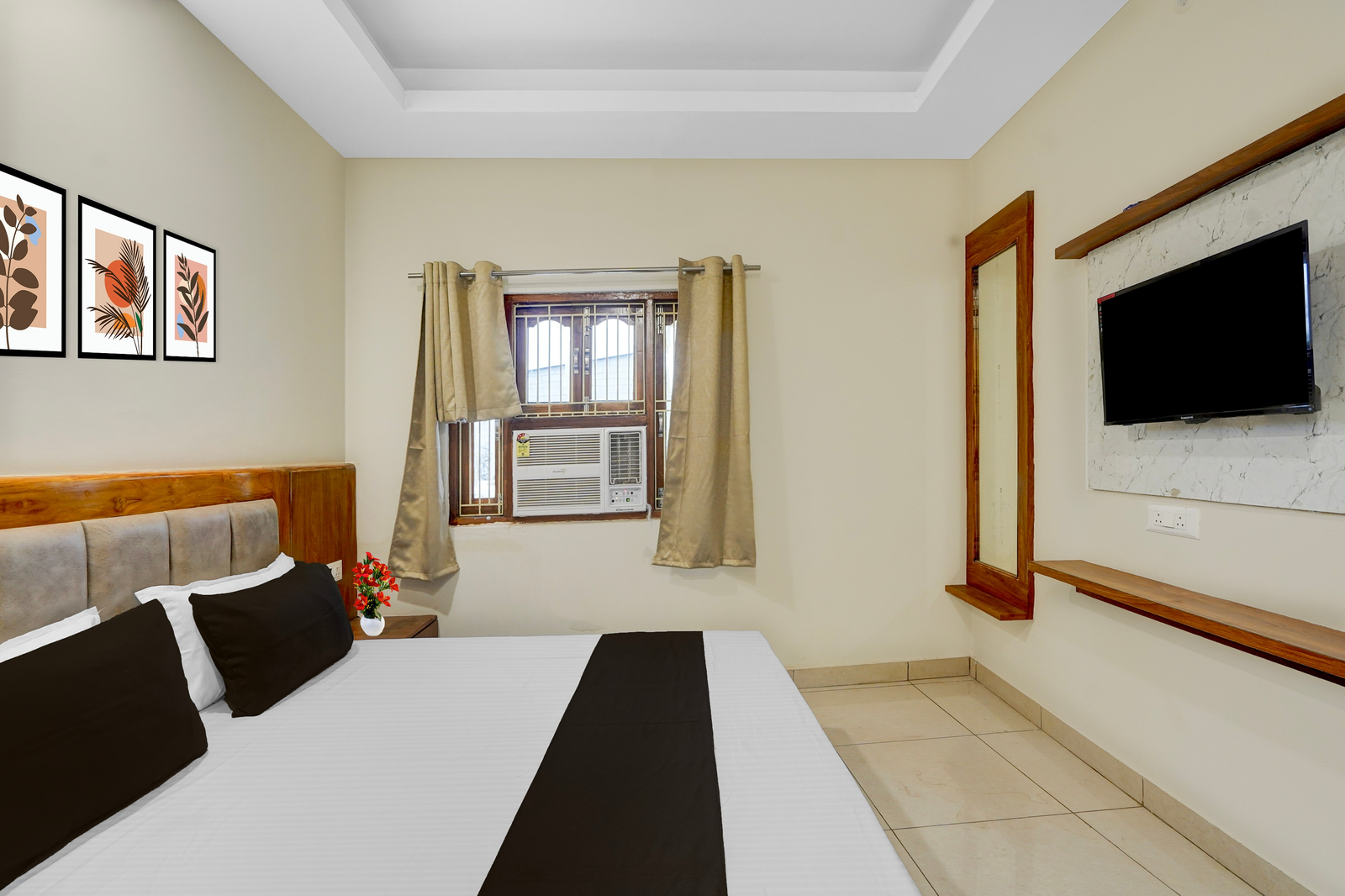 super townhouse varanasi city station formerly s kumar inn