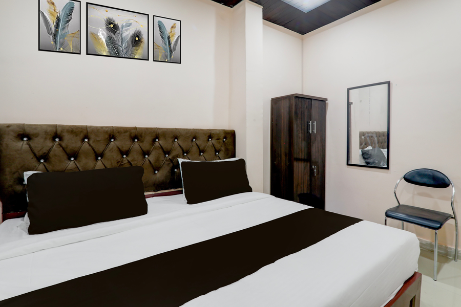 Hotel O Shri Buddheshwar Temple Lucknow,,3 star