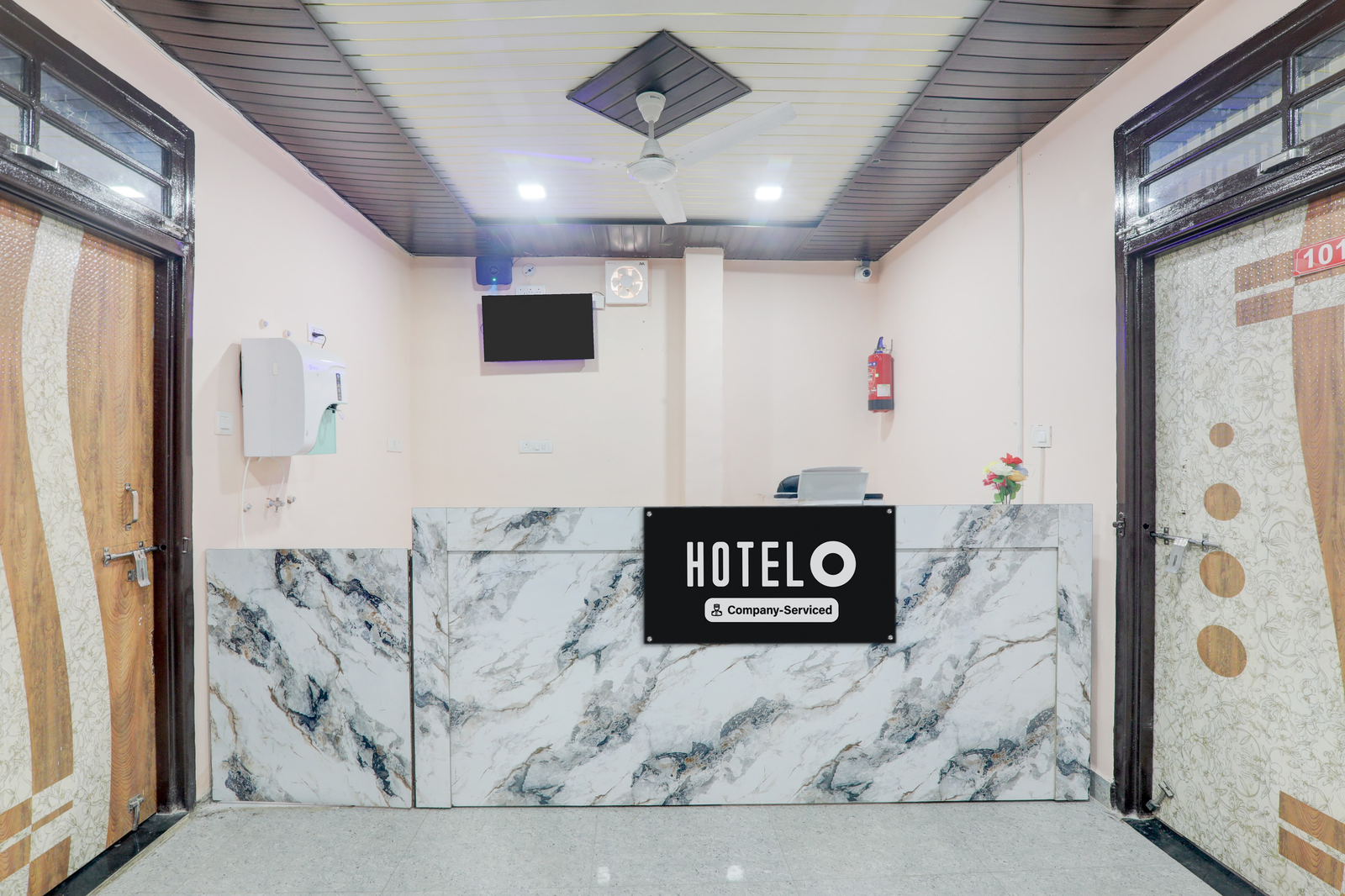 hotel o shri buddheshwar temple lucknow