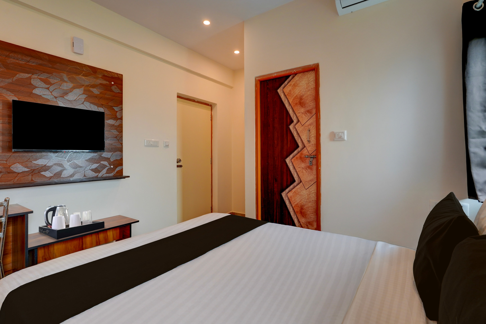 super collection o biocon hebbagodi metro station bangalore formerly ira inn