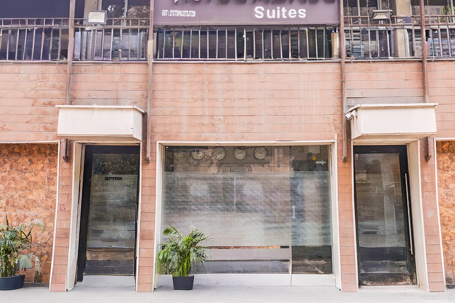 fabhotel abrol suites