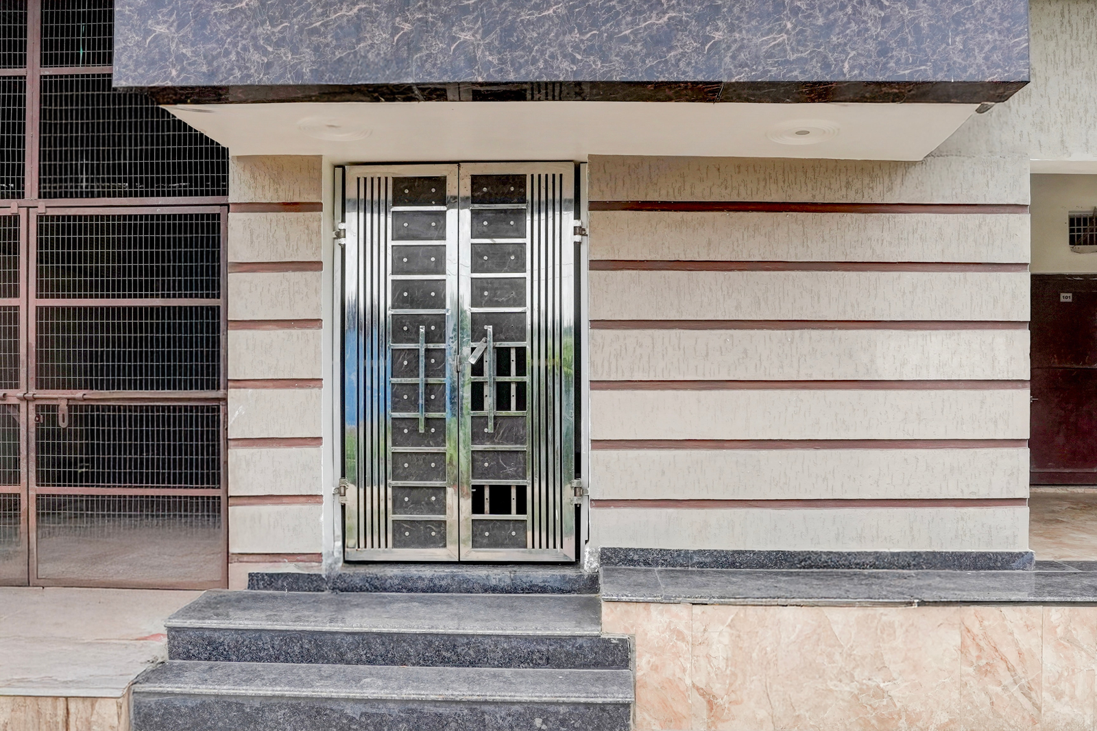 hotel o yamuna riverview formerly swyamwar resort