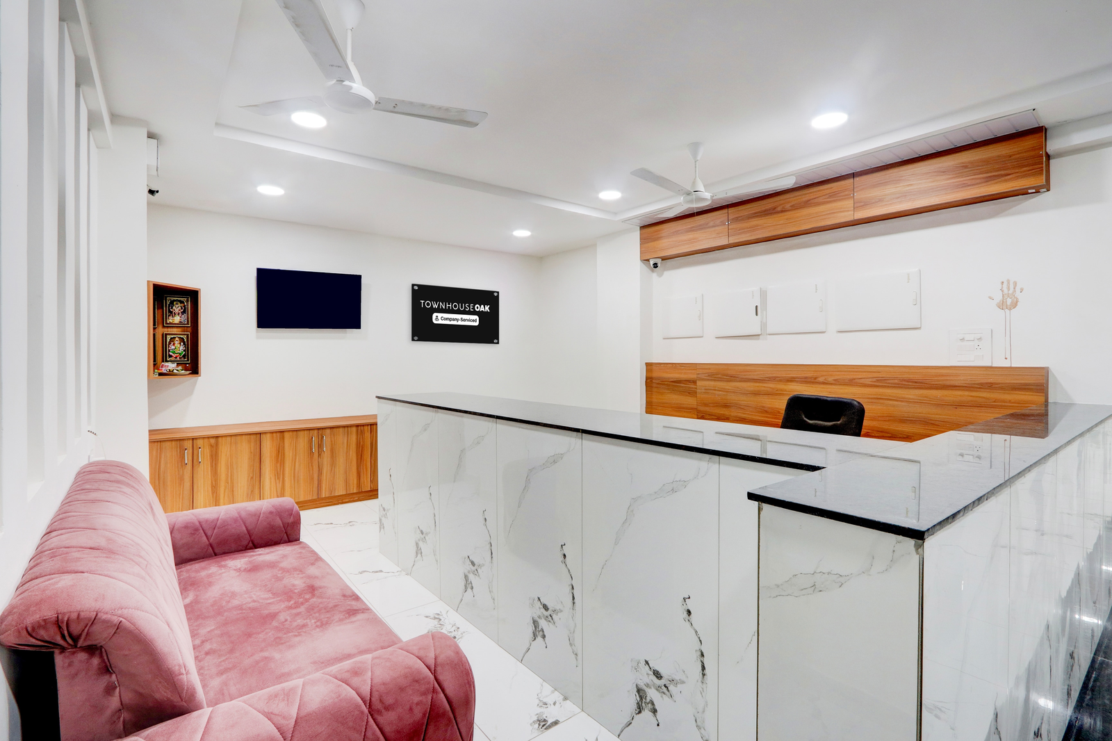 super townhouse oak public garden hanamkonda formerly vishnu grand