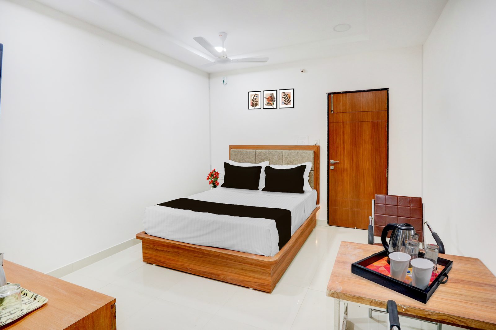 super townhouse oak public garden hanamkonda formerly vishnu grand