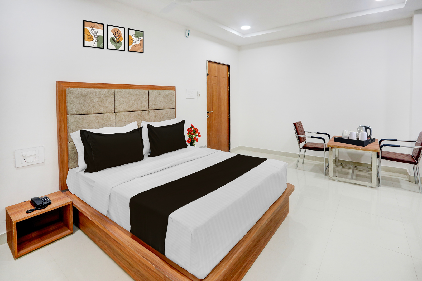 super townhouse oak public garden hanamkonda formerly vishnu grand