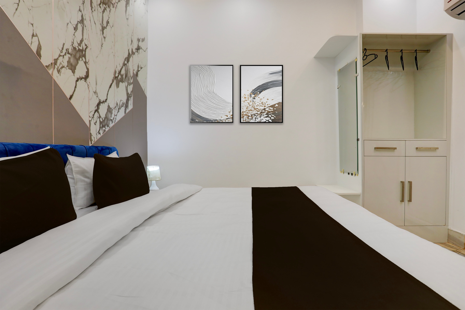 super townhouse vishwanath temple varanasi