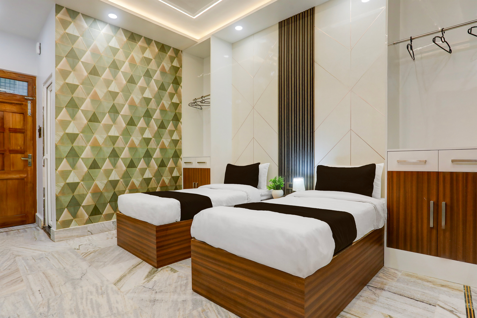 super townhouse vishwanath temple varanasi