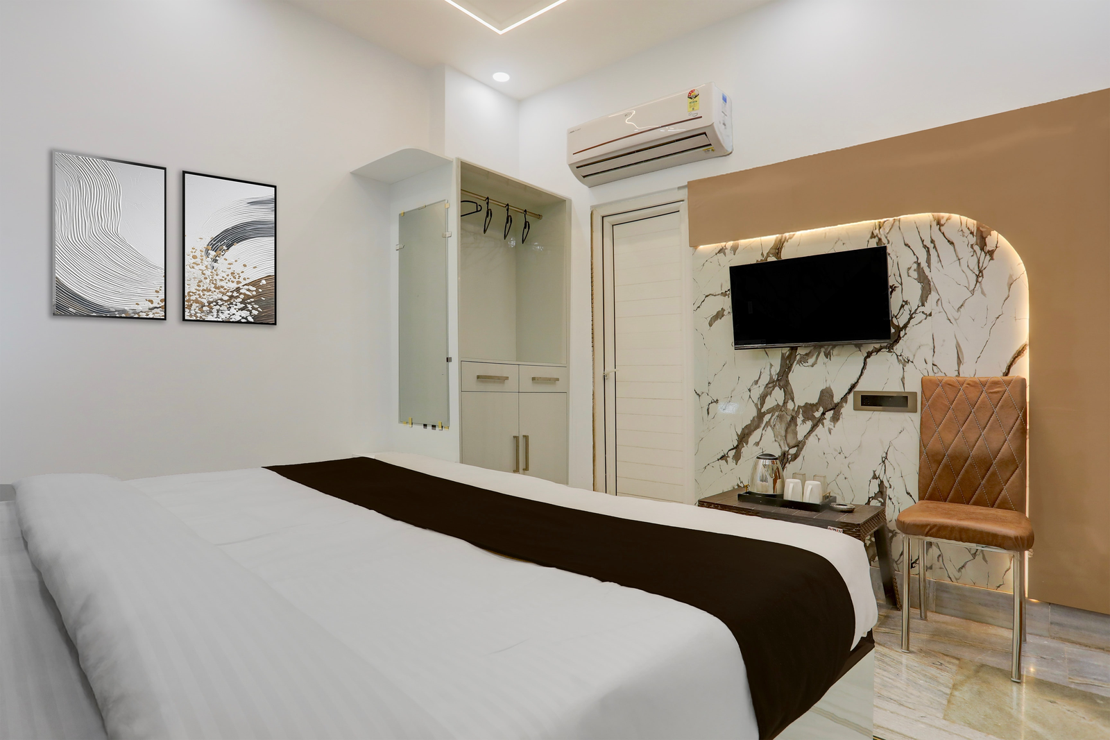 super townhouse vishwanath temple varanasi