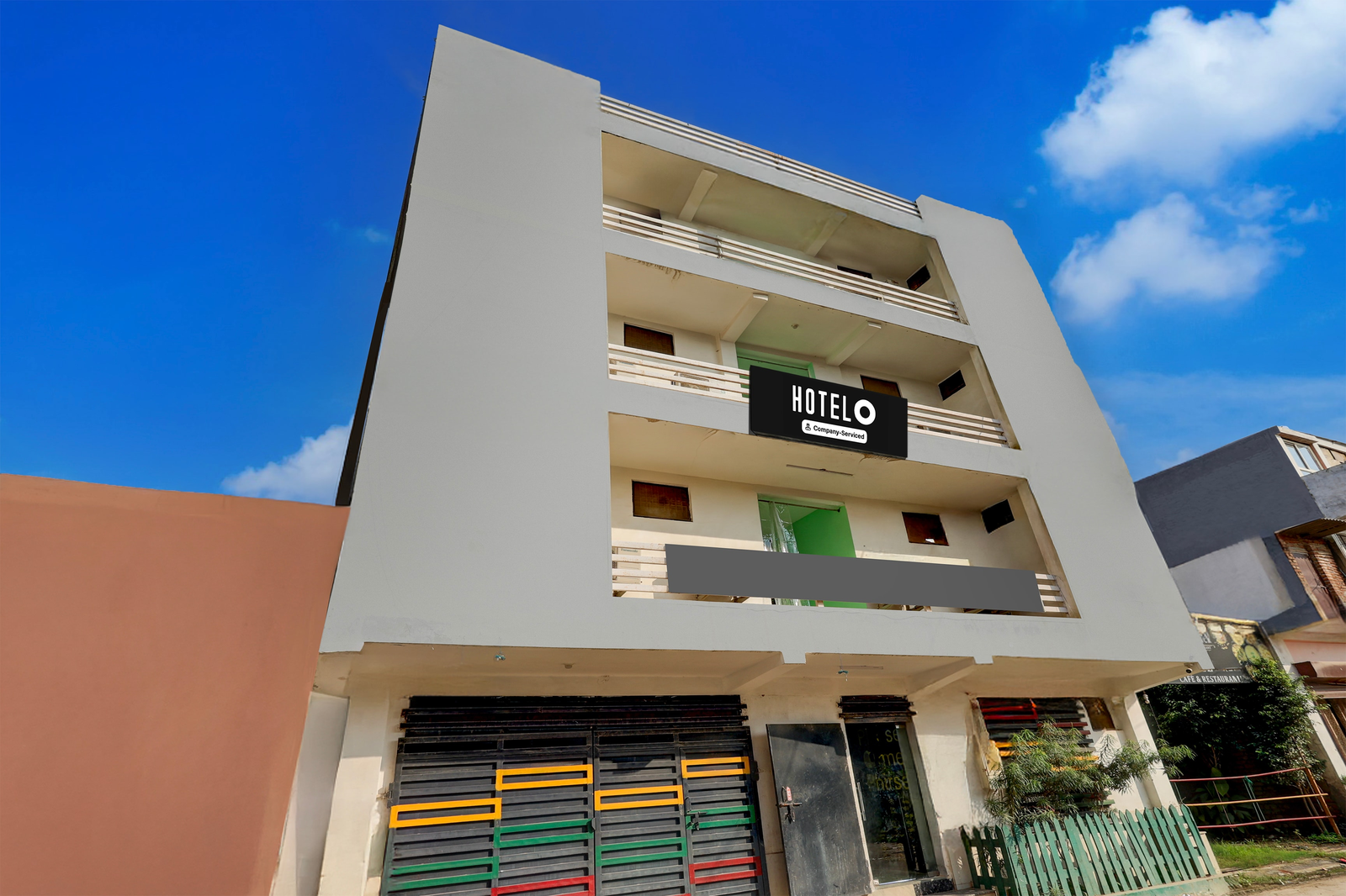 super hotel o dadri main road greater noida