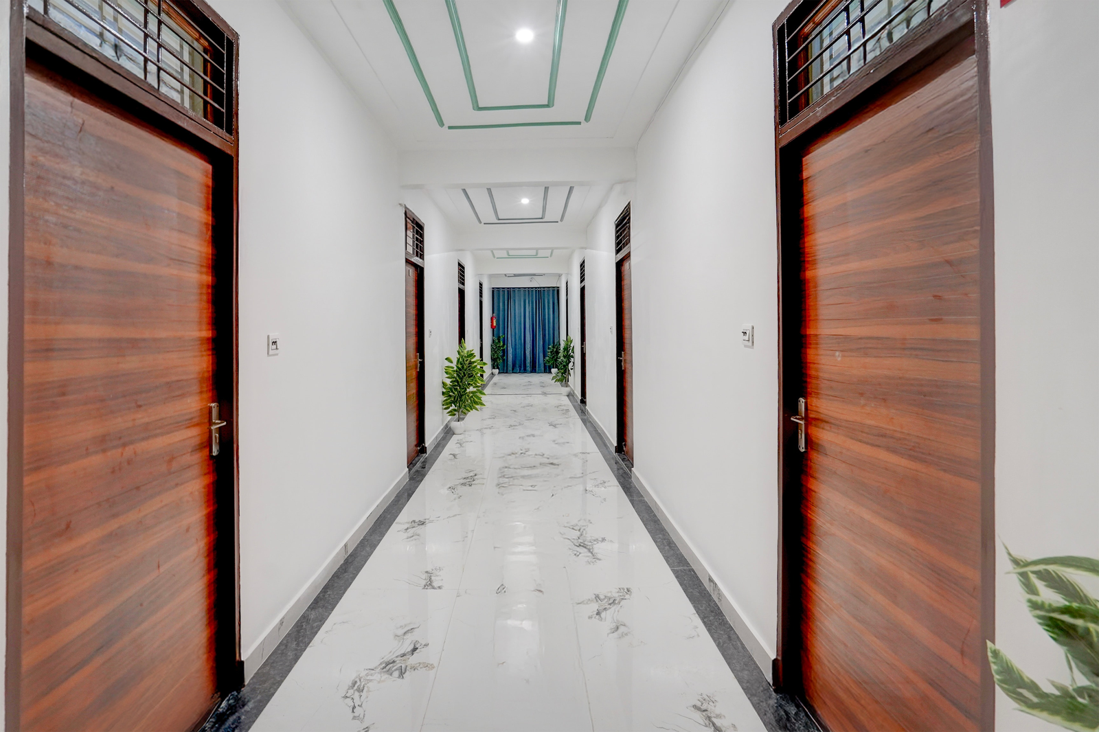 hotel o chandrika devi crossway lucknow