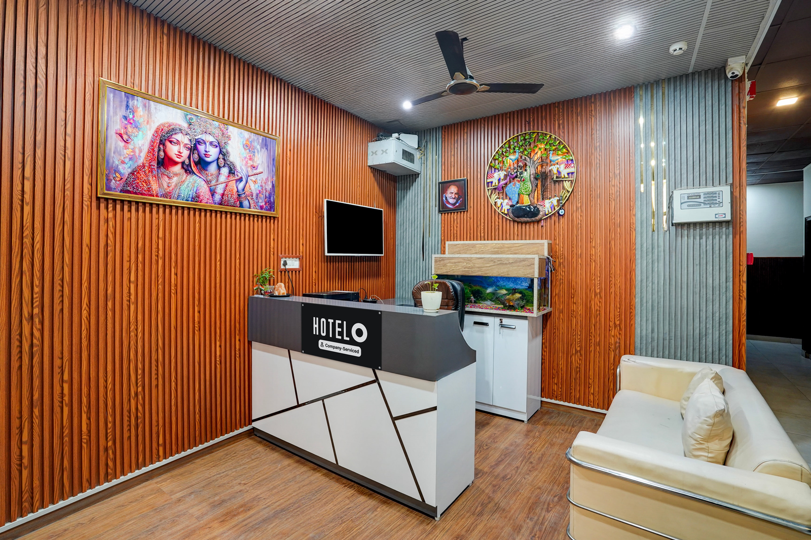 hotel o dadri railway station formerly cross town