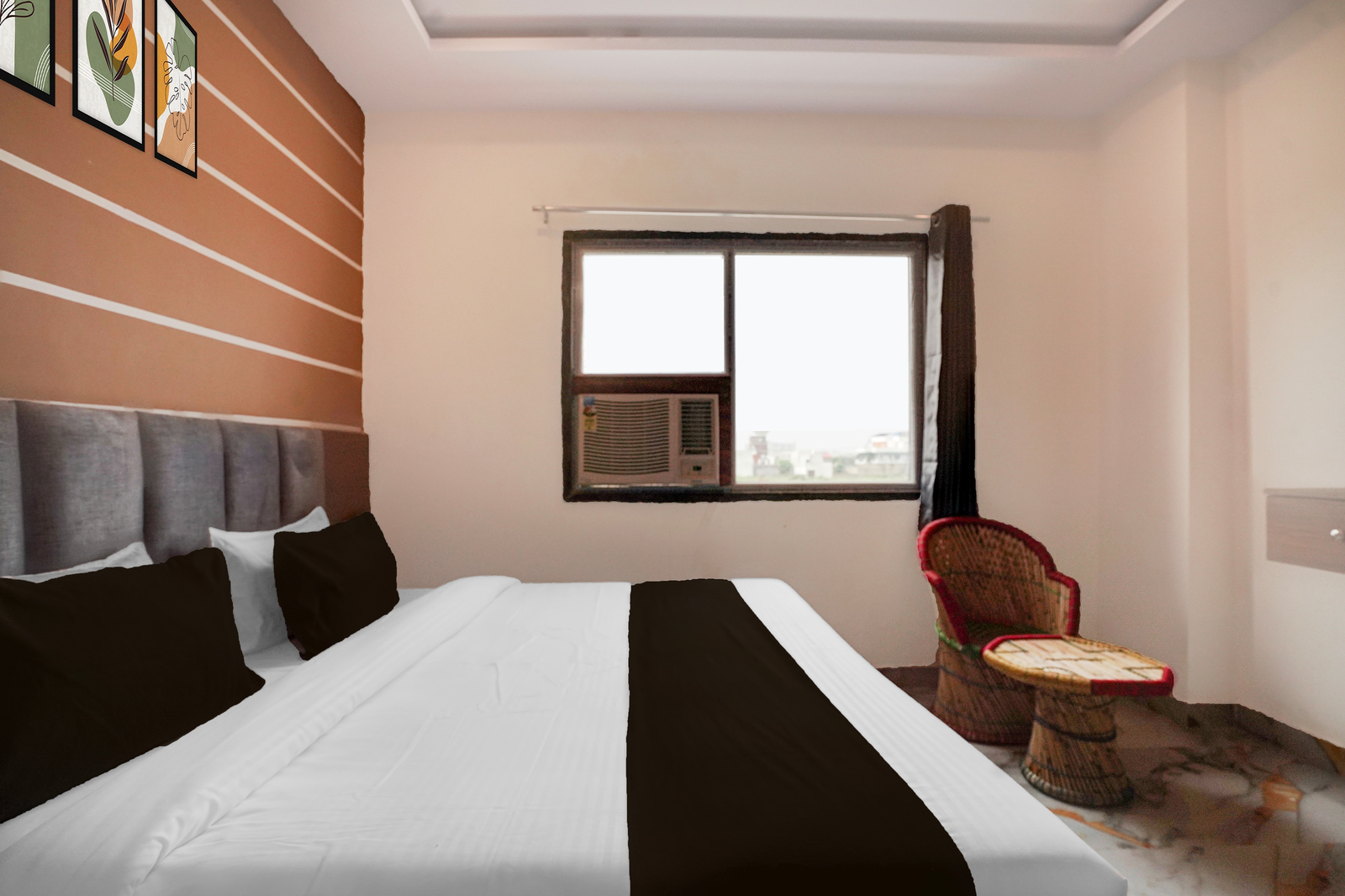 collection o radha krishna temple vrindavan formerly shri hari seva sadan