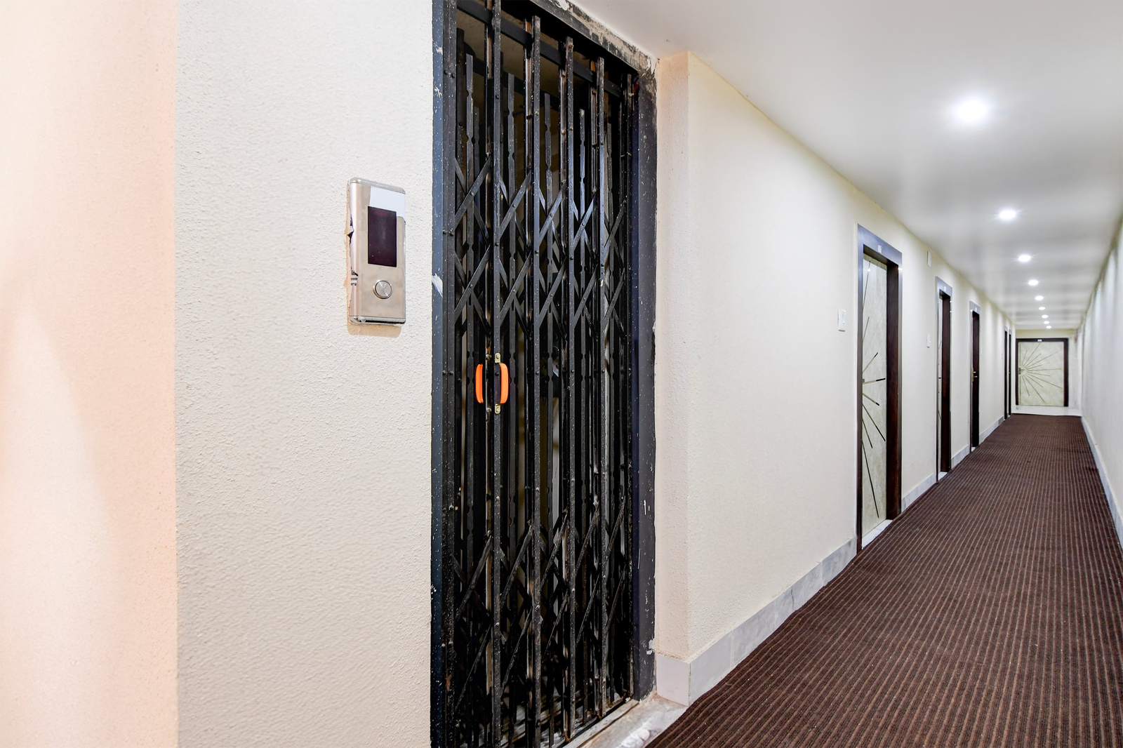 super hotel o barasat government college formerly mivaan comfort