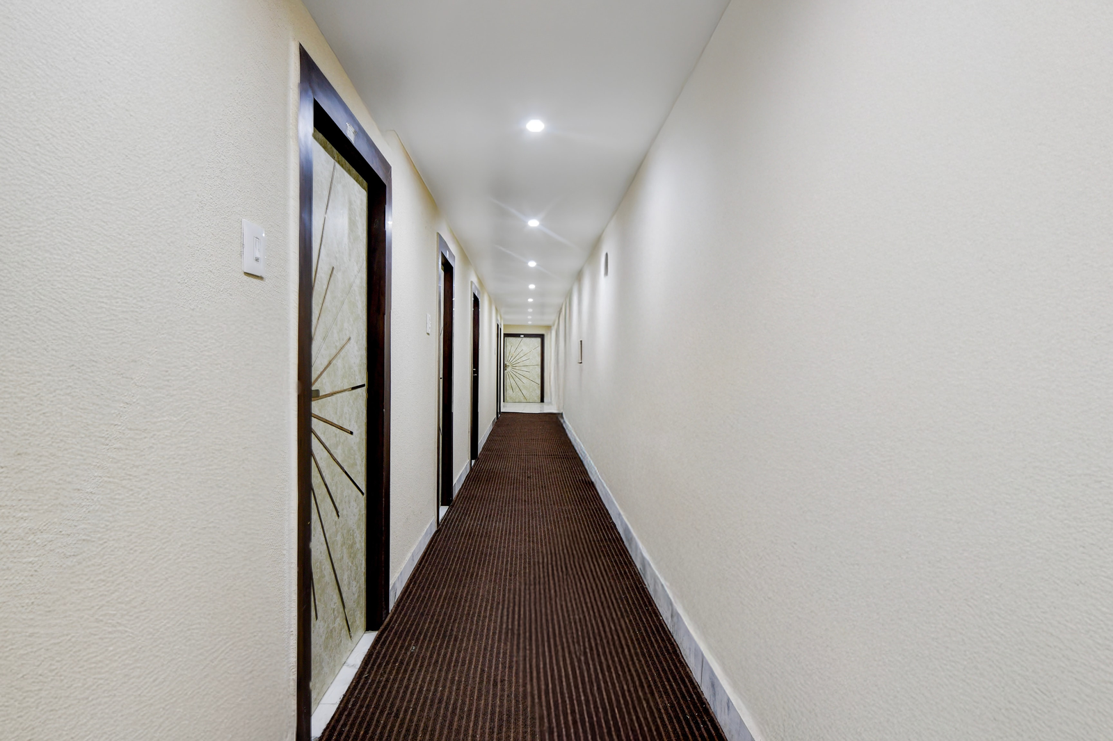 super hotel o barasat government college formerly mivaan comfort