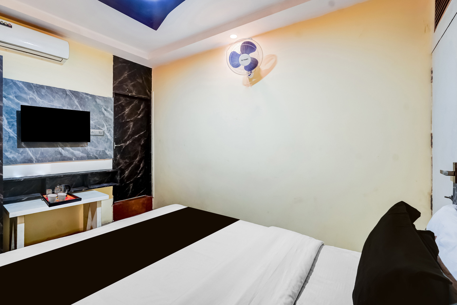 super hotel o srirampura metro station formerly broadway inn