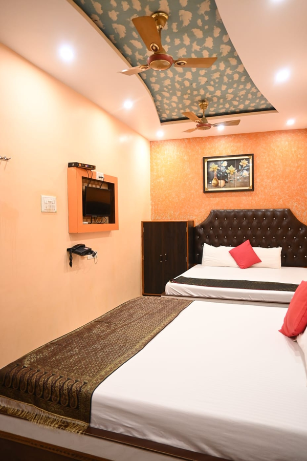 hotel aditya