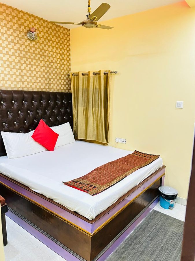 hotel aditya