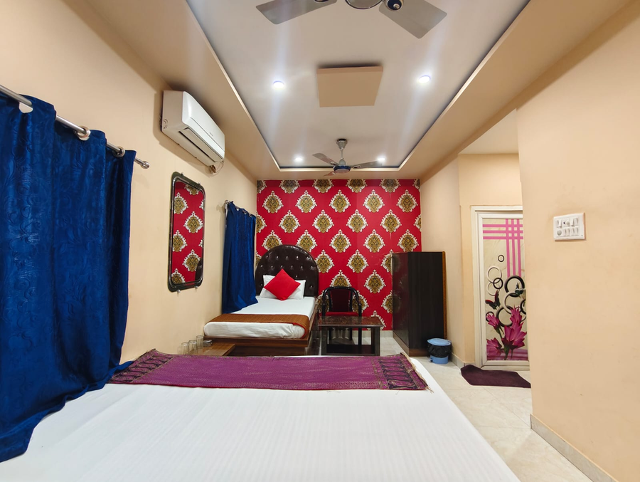 hotel aditya