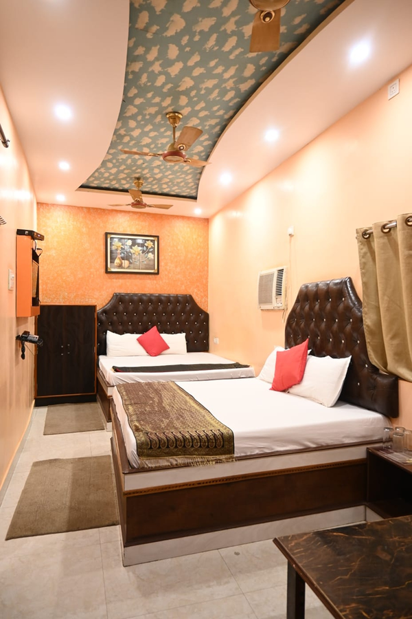 hotel aditya