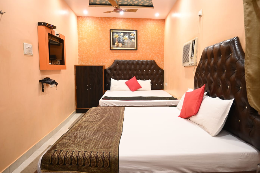 hotel aditya