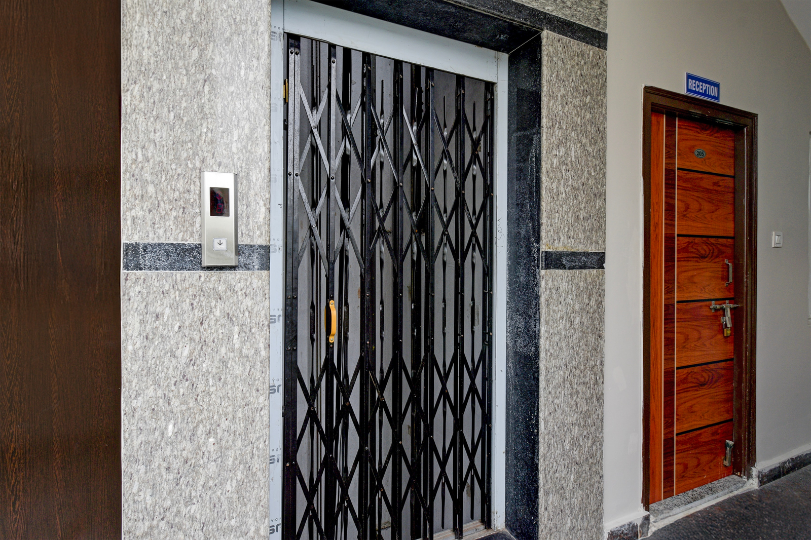 super collection o bongloor bus terminal hyderabad formerly nallavolu vmr