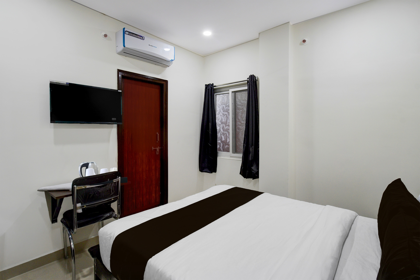 super collection o bongloor bus terminal hyderabad formerly nallavolu vmr