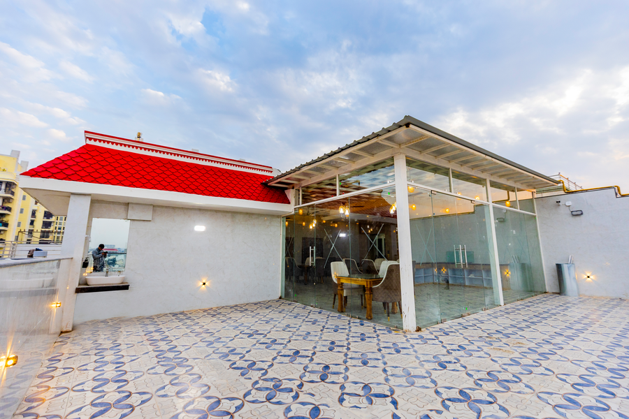 tamarind leaf residency noida sector 50 metro and spectrum mall