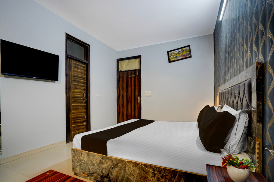 super hotel o sector 3 ghaziabad formerly cloud inn