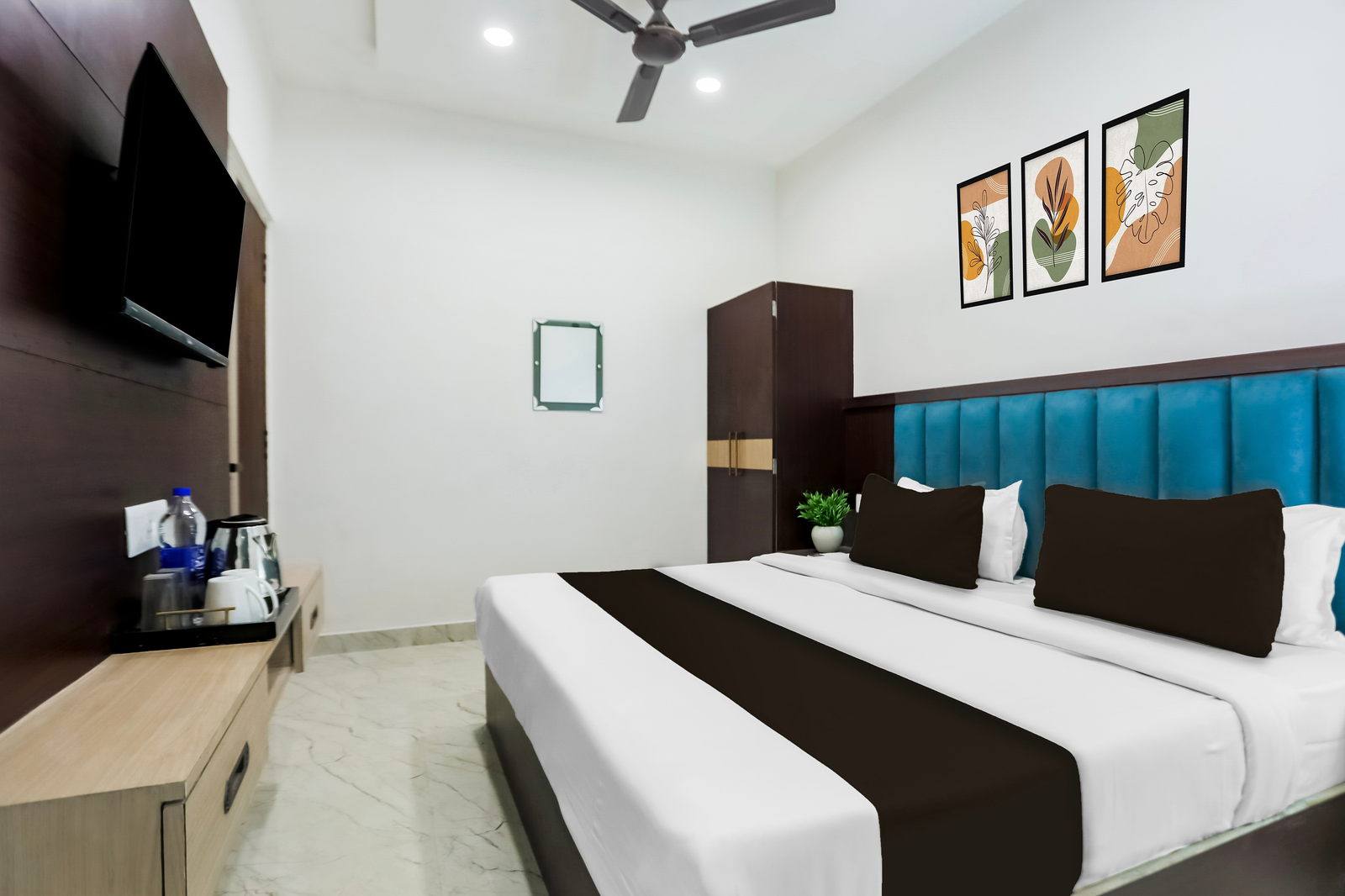 super collection o banaras railway station formerly hotel ganpati palace