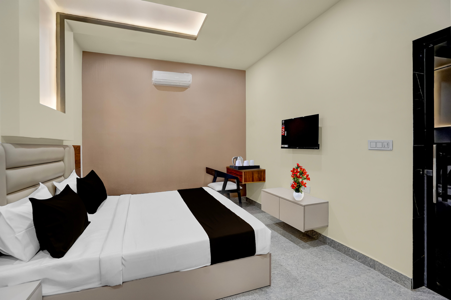 super townhouse subharti university meerut formerly hotel celebration