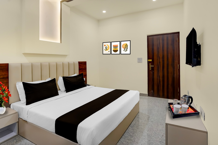 super townhouse subharti university meerut formerly hotel celebration