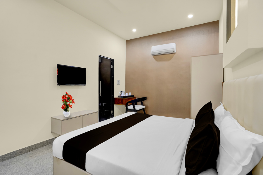 super townhouse subharti university meerut formerly hotel celebration
