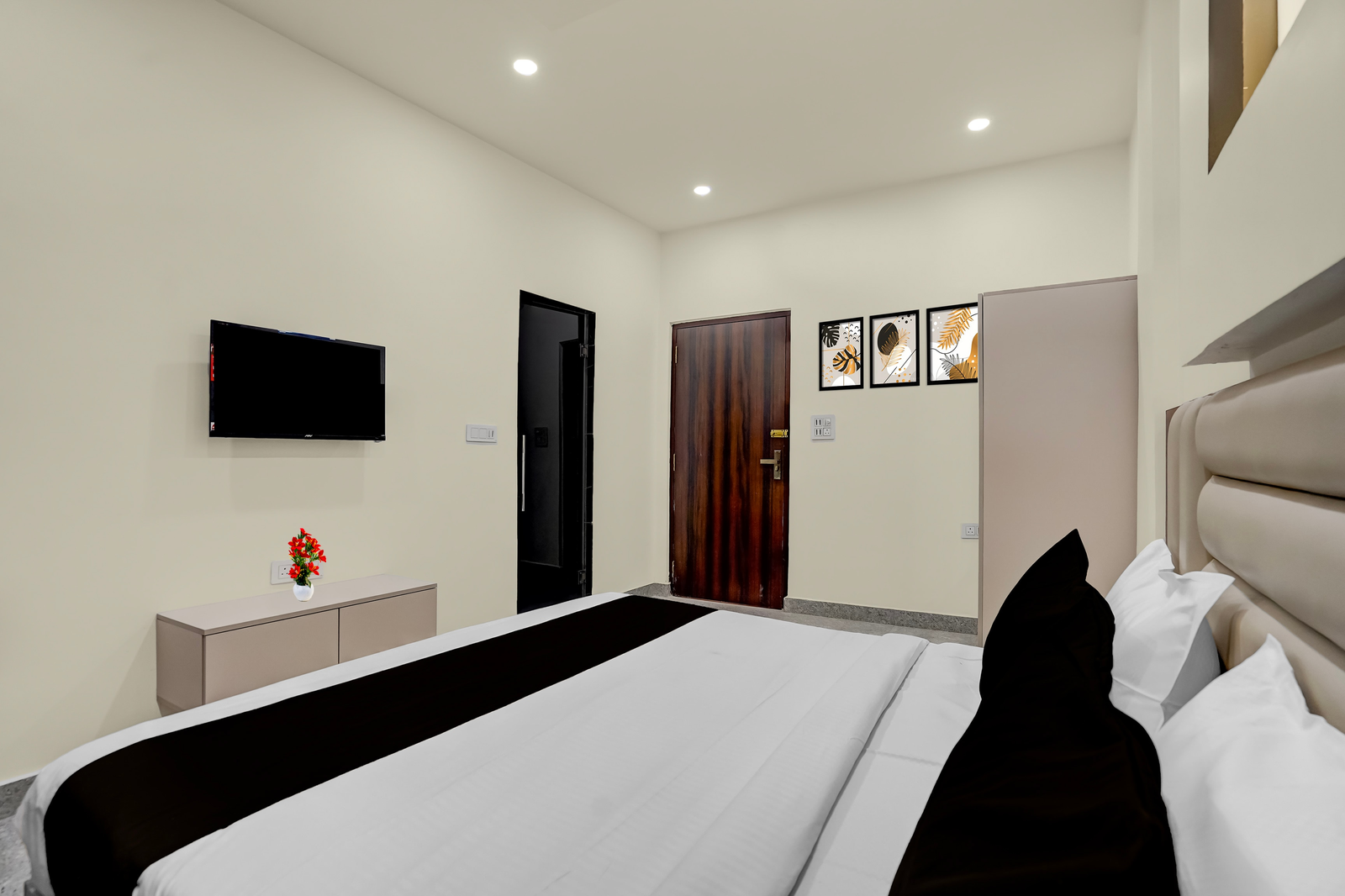 super townhouse subharti university meerut formerly hotel celebration